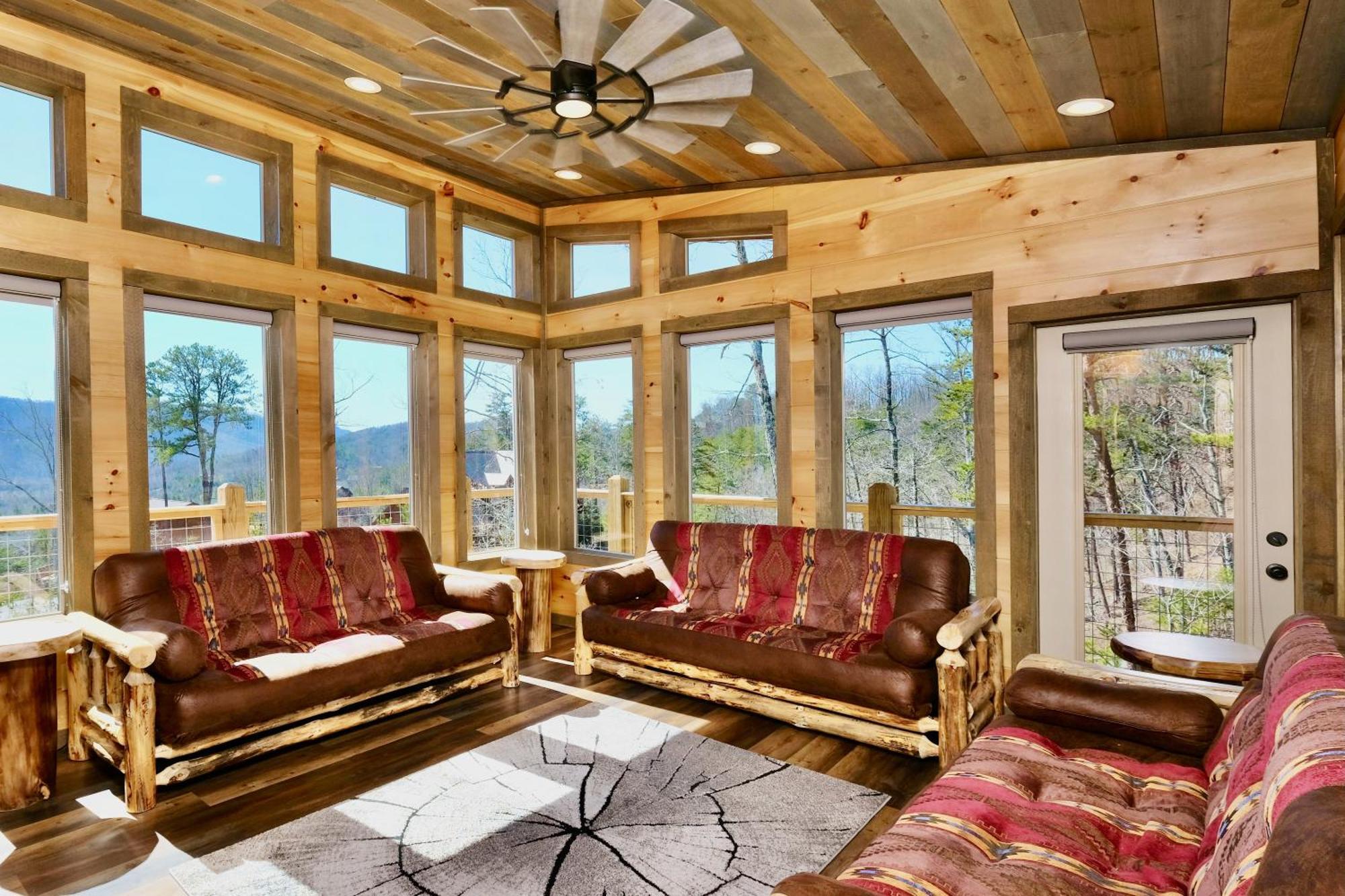 Treetop Treasure 세비어빌 외부 사진