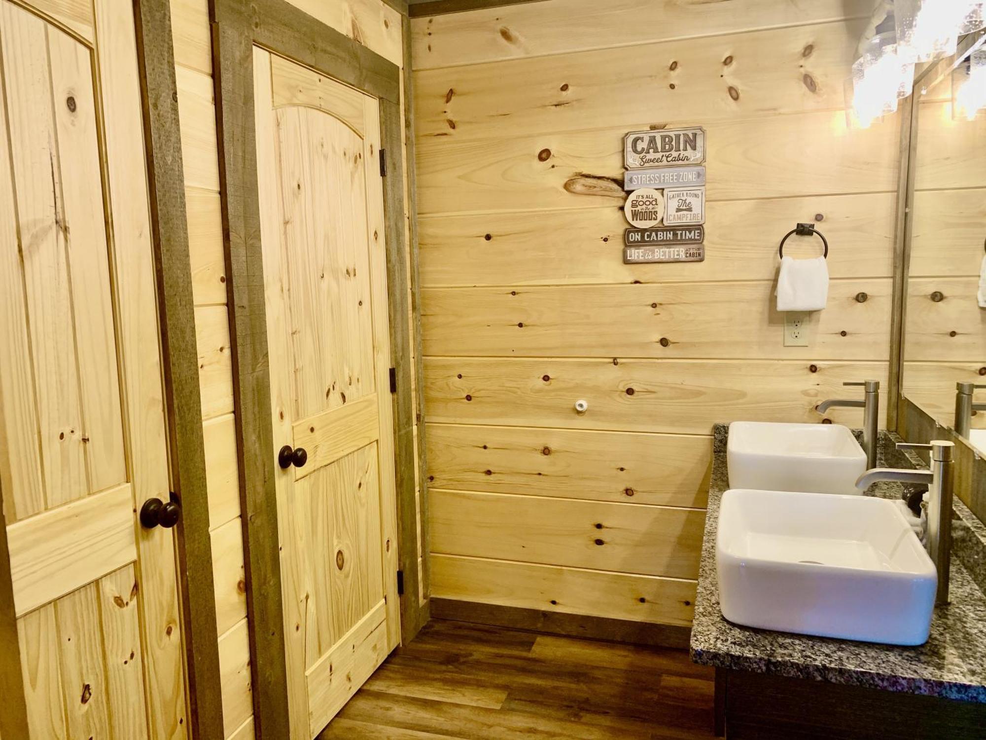 Treetop Treasure 세비어빌 외부 사진